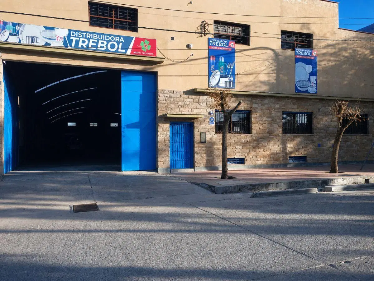 VENTA GALPON EN GUAYMALLÉN. 3