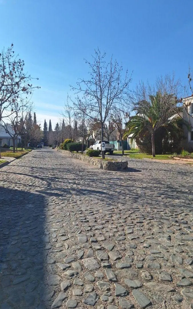 VENTA CASA BARRIO DEL PILAR 3
