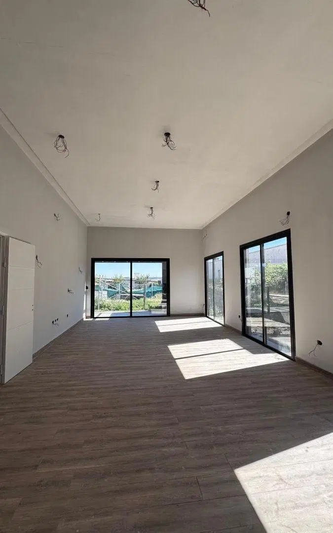 VENTA DE CASA DE CATEGORIA EN MAIPU 8