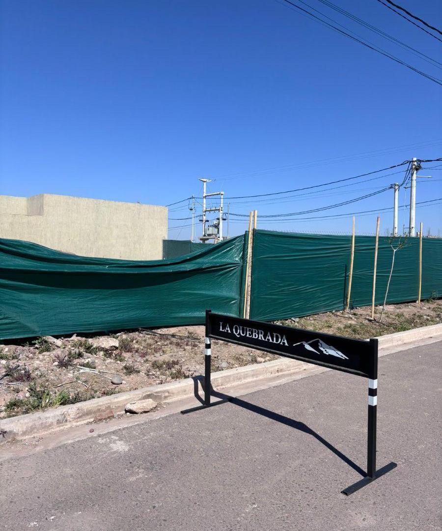 Foto de VENDO CASA EN POZO BARRIO PRIVADO LA QUEBRADA, imagen 2