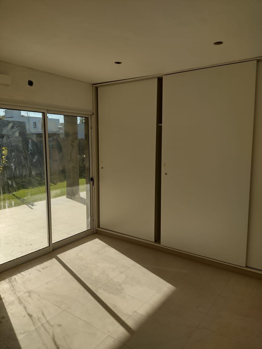 Casa en Barrio Privado Lar de Vieytes 4