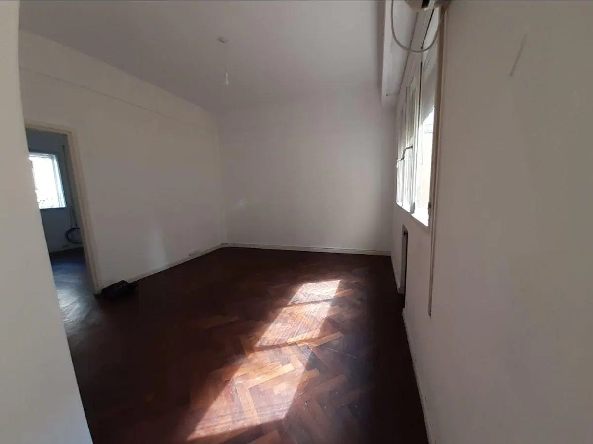 Hermosa Oficina en Venta en zona Centro 2
