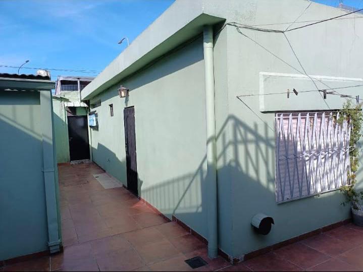 Casa Multifamiliar + Galpón 5