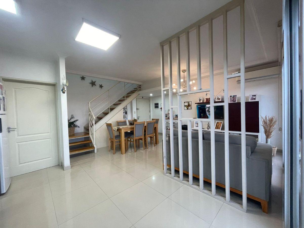 Duplex 3 Amb. Con balcón terraza