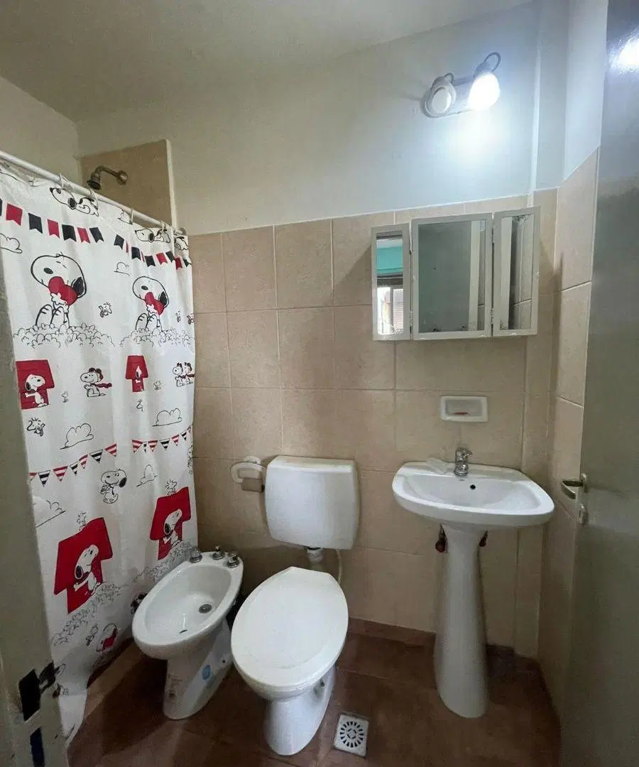 2 Amb. 2do piso por escalera 4