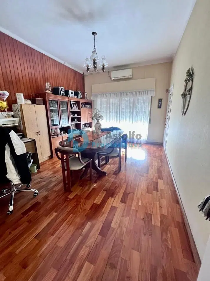 Impecable casa en venta 2