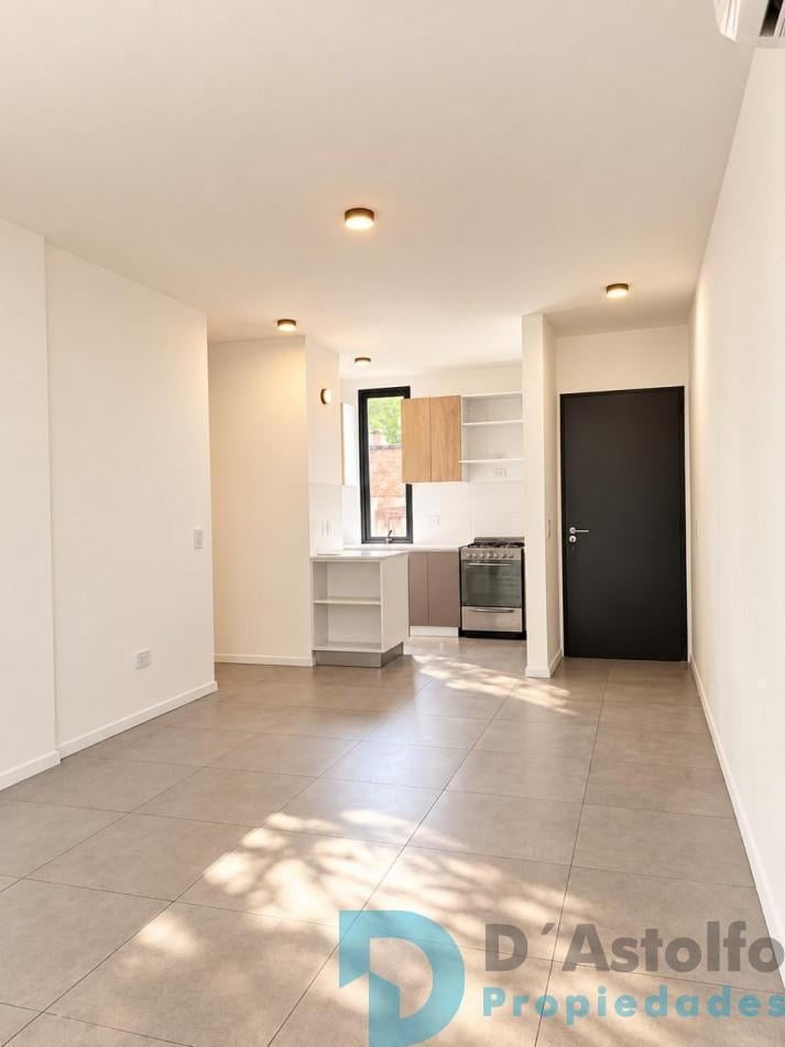 Foto de Excelente 2 ambientes con vestidor de 59 mts, imagen 2