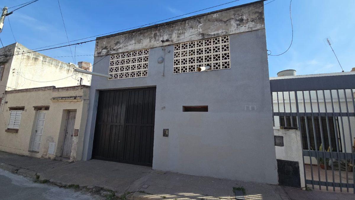 Galpón con 157 m2 en venta en Barrio San Martín - Córdoba Capital