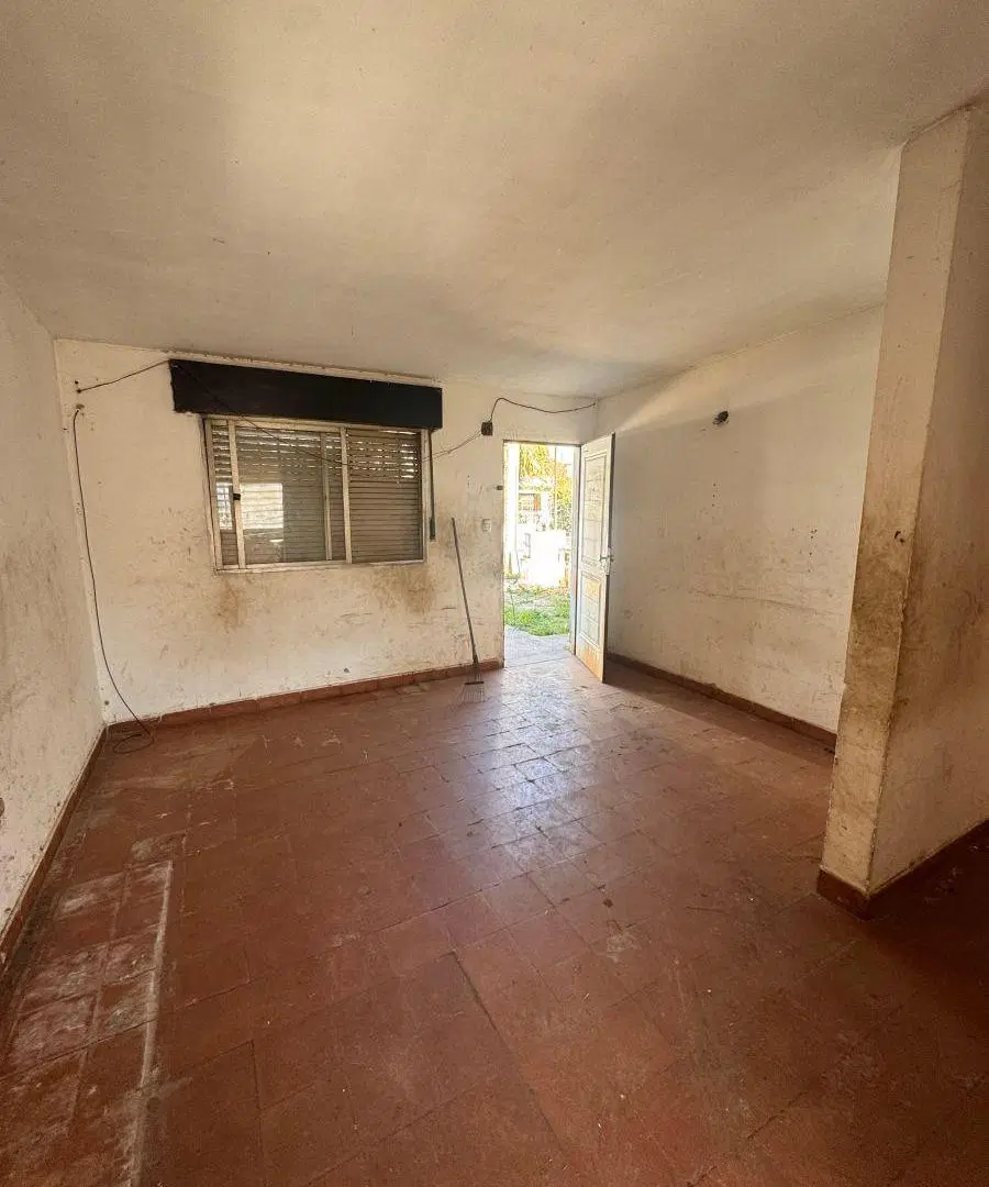 Venta casa Barrio Palmar - Gran Terreno oportunidad refaccionar o demoler 2