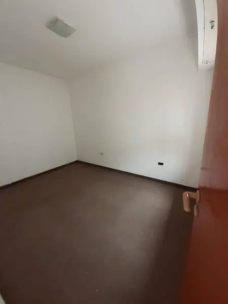Departamento 7entre 509 y 510 (Planta Baja por pasillo) 4