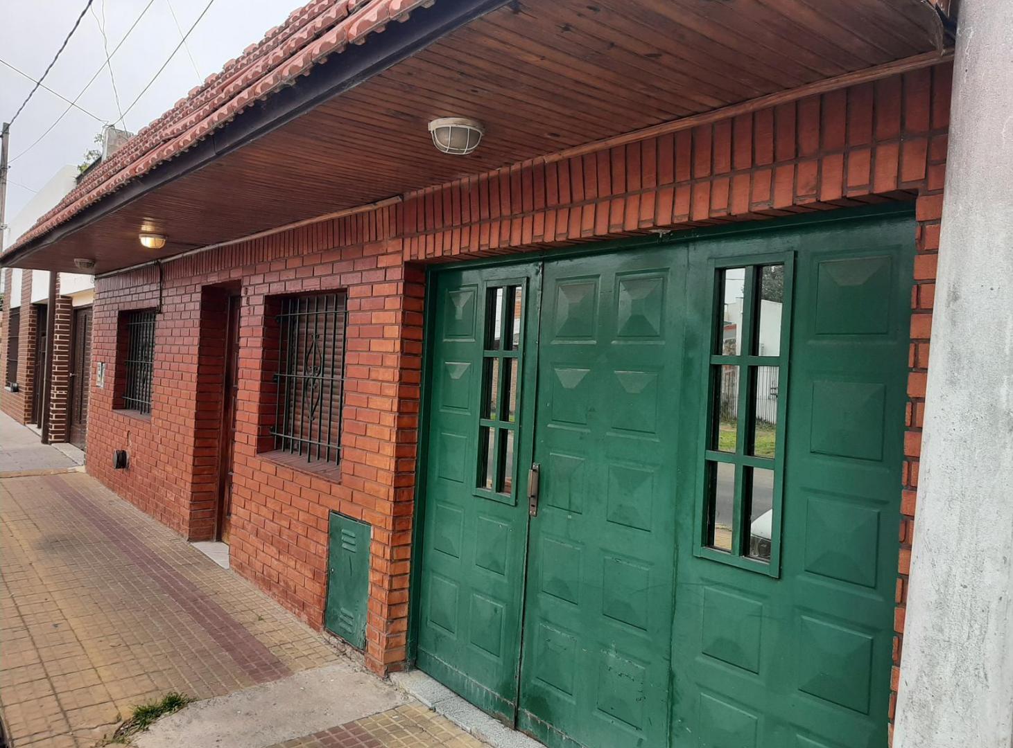 Casa 516 entre 3 y 3 bis