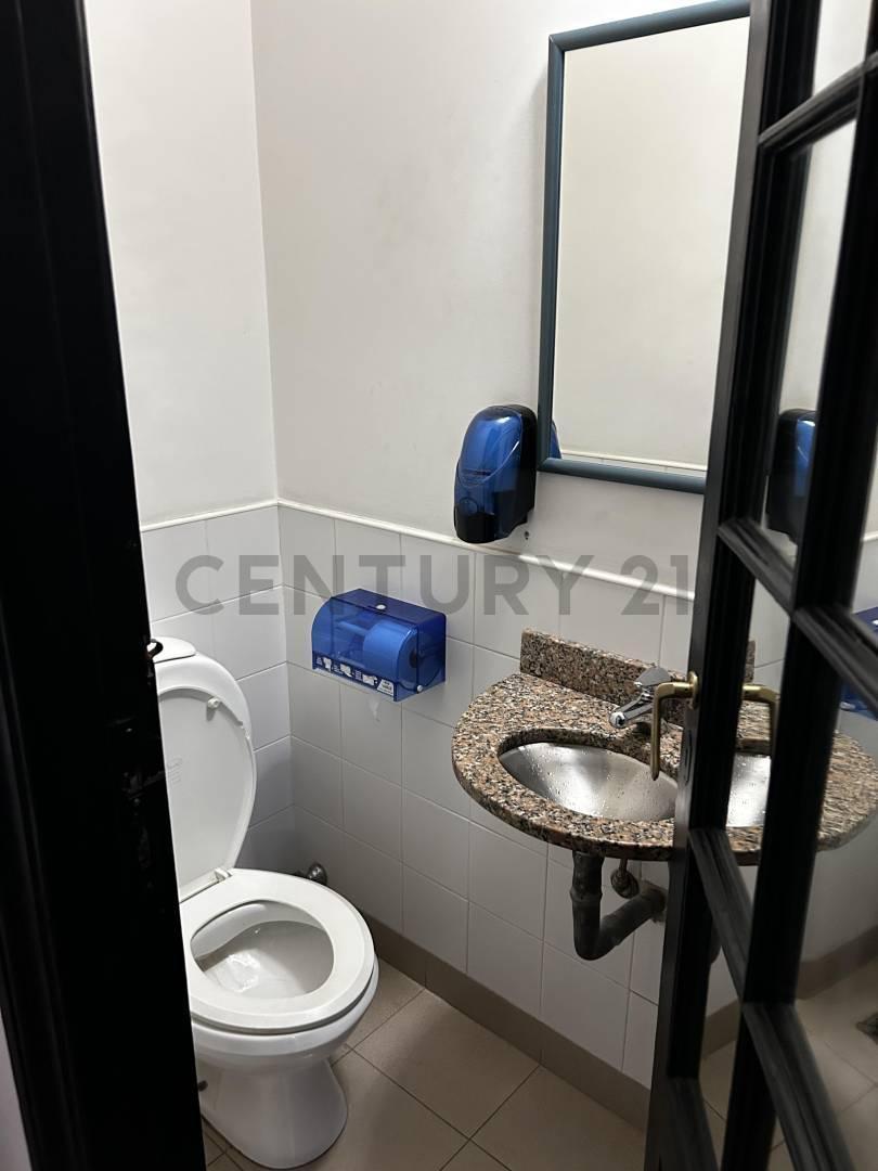 Venta Departamento Monserrat 5 Amb - Estilo Clásico de Categoría - Muy Luminoso! 5