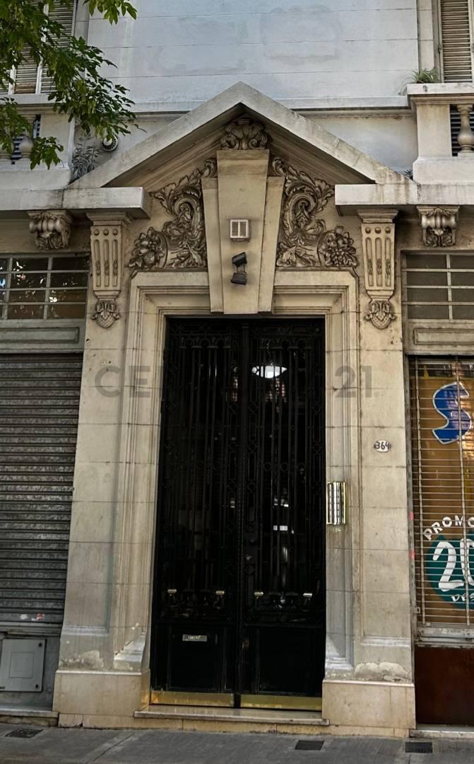 Venta Departamento Monserrat 5 Amb - Estilo Clásico de Categoría - Muy Luminoso! 3