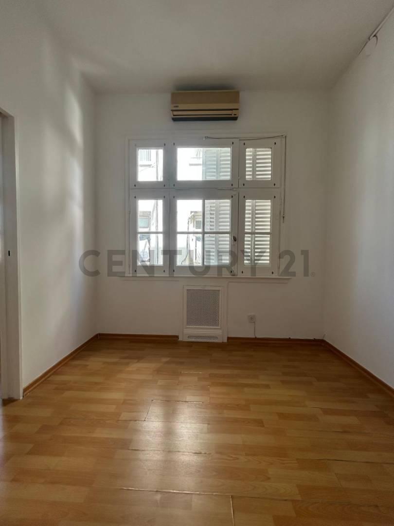 Foto de Venta Oficina 3 amb Apto Vivienda Zona obelisco, imagen 3