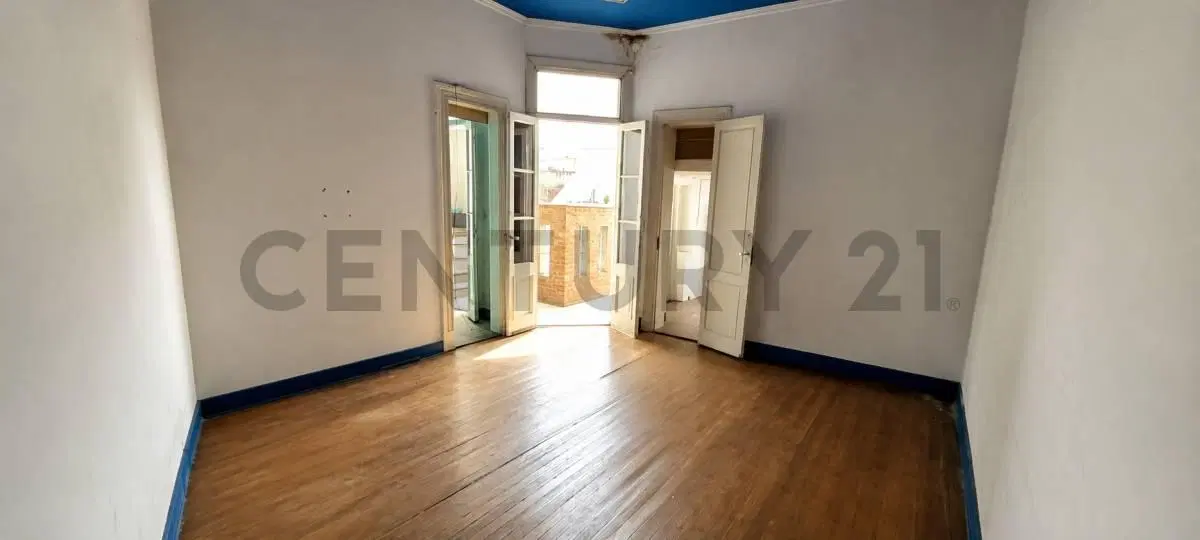 Venta PH 3 ambientes a reciclar con terraza y entrepiso 4