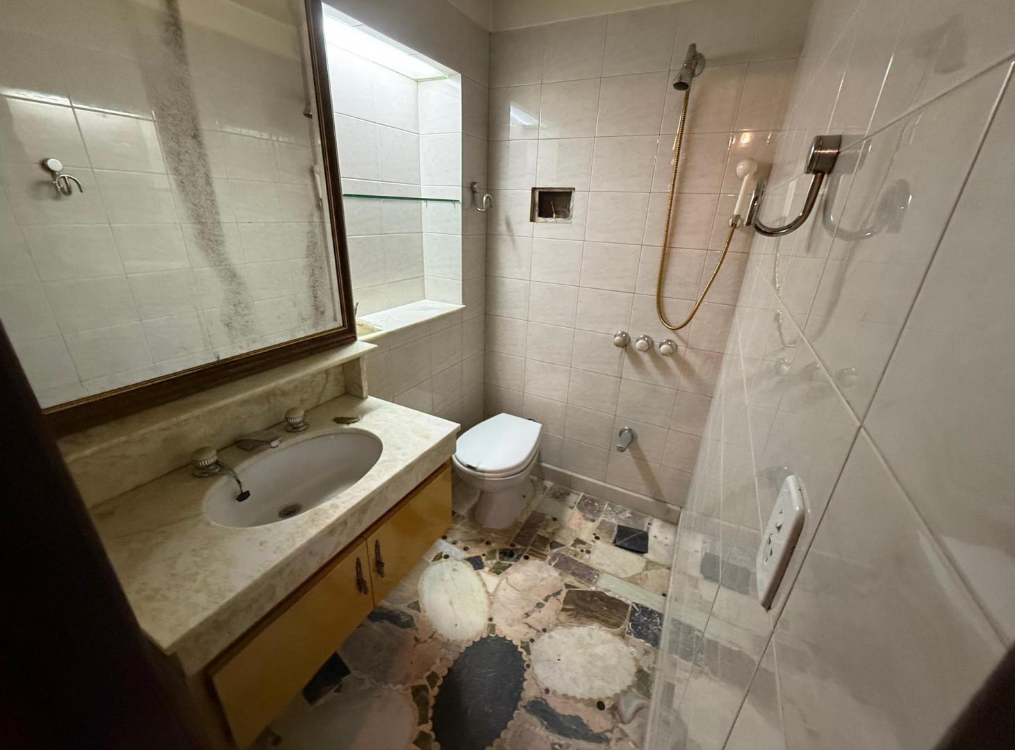 Foto de Venta PH tipo casa con cochera, patio, terraza y sin expensas, imagen 2