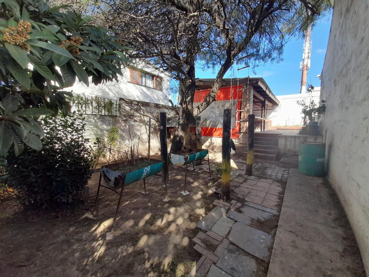 APTO CRÉDITO BANCOR: VENDO HERMOSA CASA  3 DORMITORIOS  A UNA CUADRA ALA RUTA 20