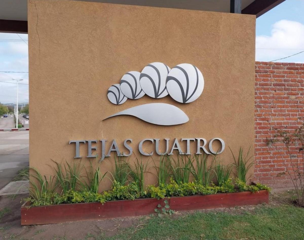 TEJAS IV: VENDO LOTE DE 350 M2 EN ETAPA 2 CON IMPONENTE VISTA A LAS SIERRAS