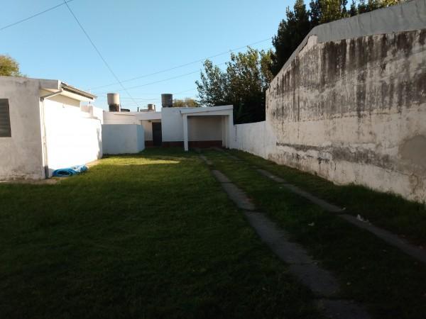 B° MATIENZO: ALQUILO CASA INTERNO DE DOS DORMITORIOS CON COCHERA 1