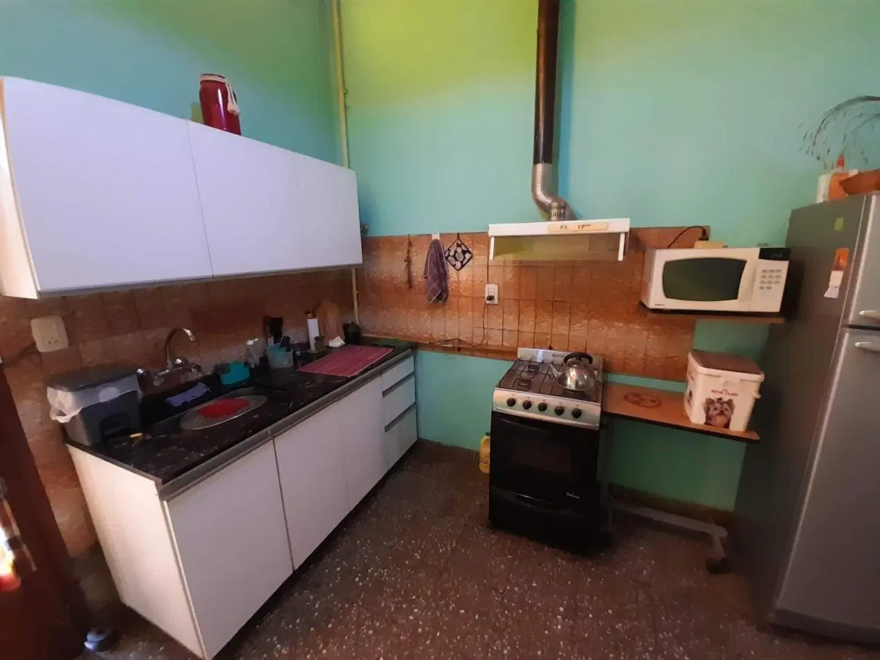 APTO CREDITO BANCOR EN B° VILLA ADELA: VENDO CASA DE 3 DORMITORIOS MEJOR ZONA, CON PATIO 5