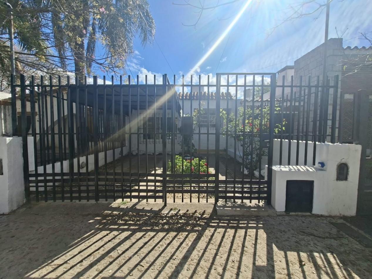 Foto de B° ROSEDAL: ALQUILO CASA DE 2 DORMITORIOS CON COCHERA A METROS DE LA, imagen 2