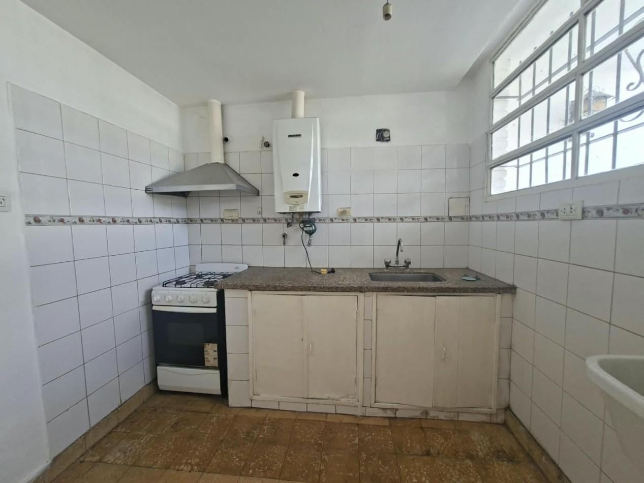 Foto de B° ROSEDAL: ALQUILO CASA DE 2 DORMITORIOS CON COCHERA A METROS DE LA, imagen 5