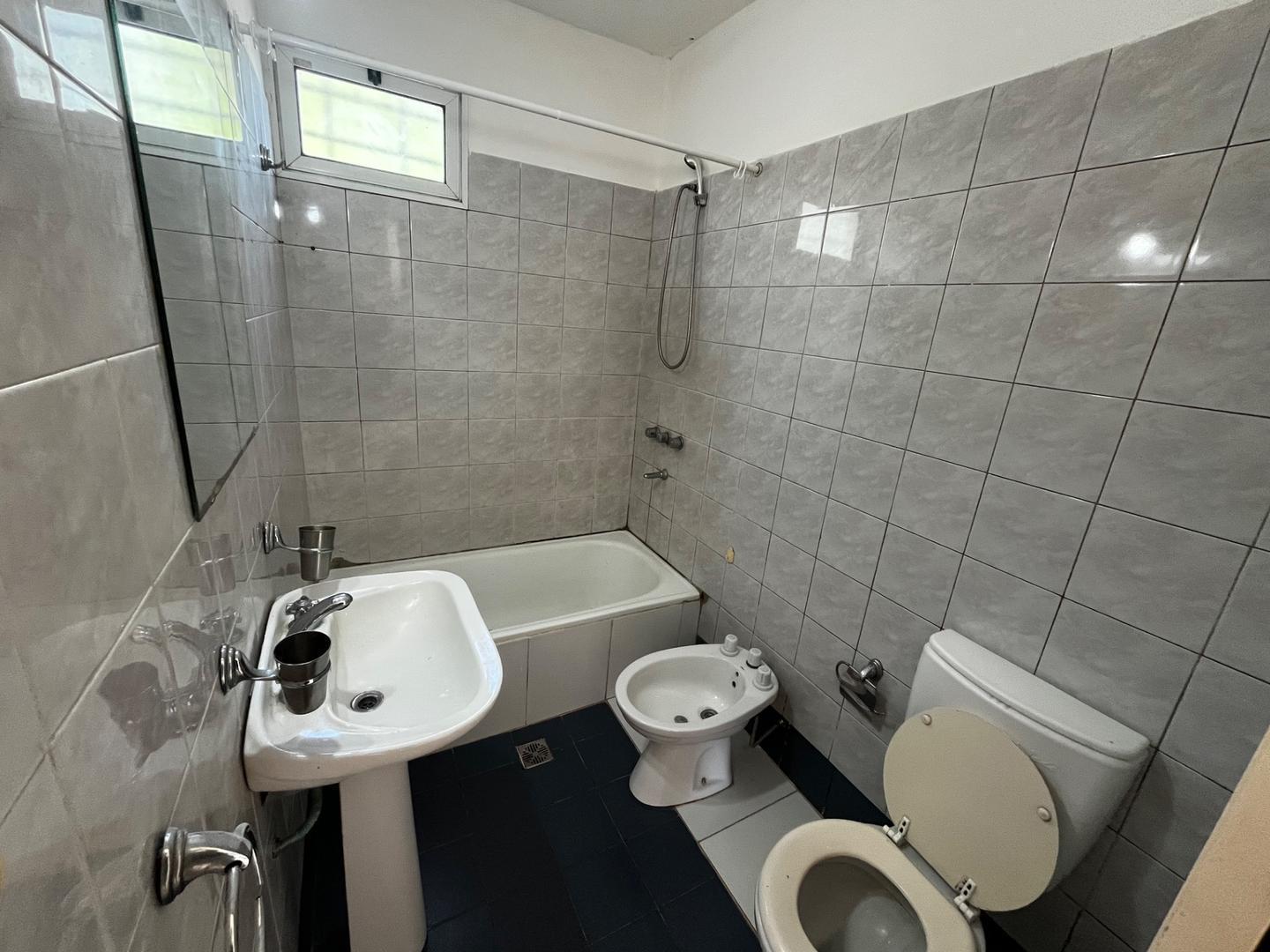 Foto de DEPARTAMENTO EN ALQUILER 2 AMBIENTES 1 DORMITORIO, imagen 3