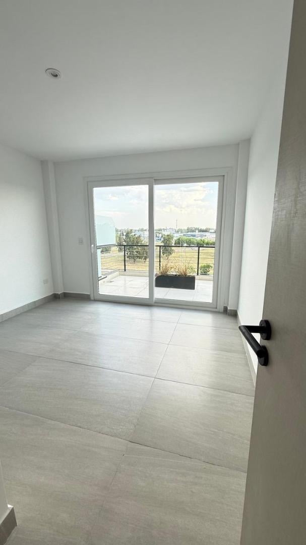 Foto de DEPARTAMENTO EN VENTA 2 AMBIENTES 1 DORMITORIO, imagen 5