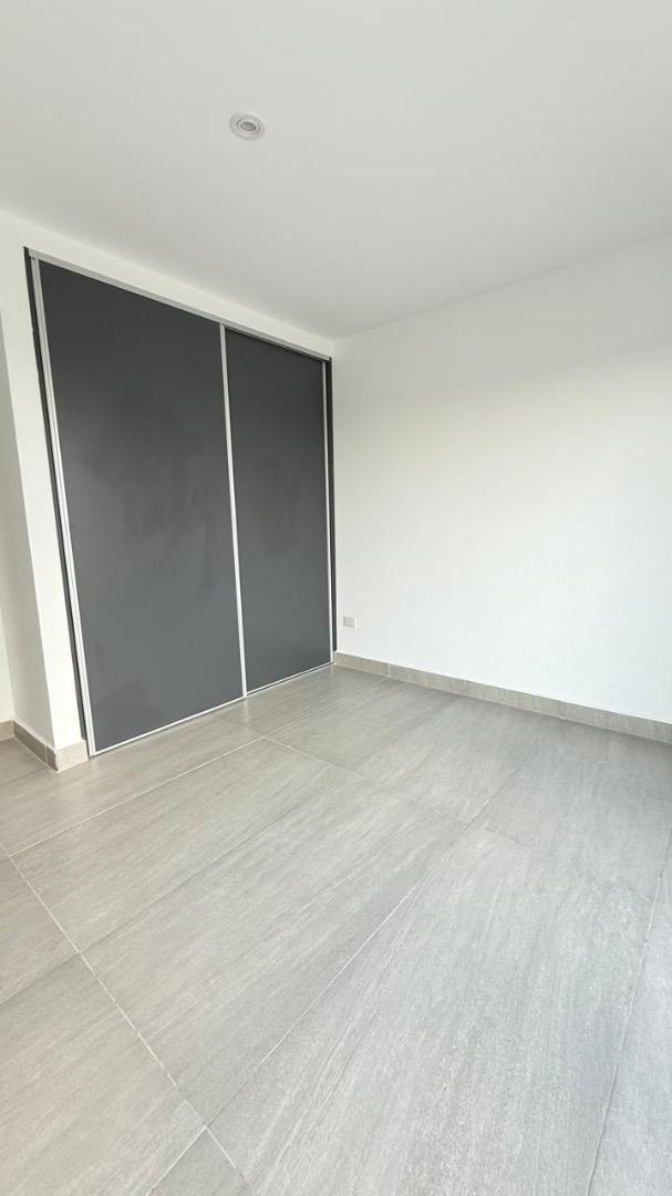 Foto de DEPARTAMENTO EN VENTA 2 AMBIENTES 1 DORMITORIO, imagen 2