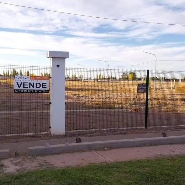 Lote en Venta B°9 10° 11° 13 de Diciembre, Ubicación Exclusiva. Usd 20.000 5
