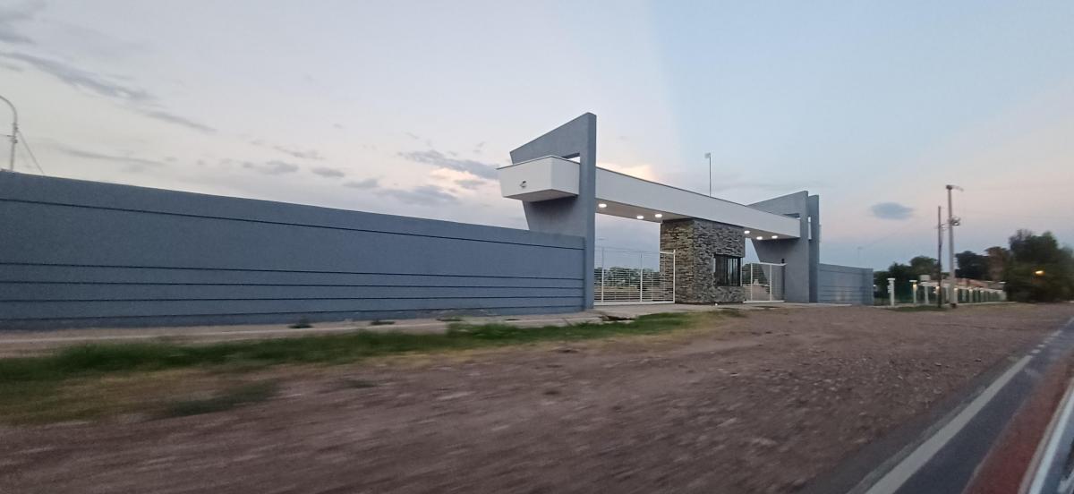 Lote en Venta B°9 10° 11° 13 de Diciembre, Ubicación Exclusiva. Usd 20.000 3
