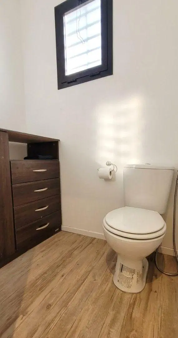 SE VENDE HERMOSA OFICINA | VIVIENDA FUNCIONAL MOVIL. ENTREGA INMEDIATA 4