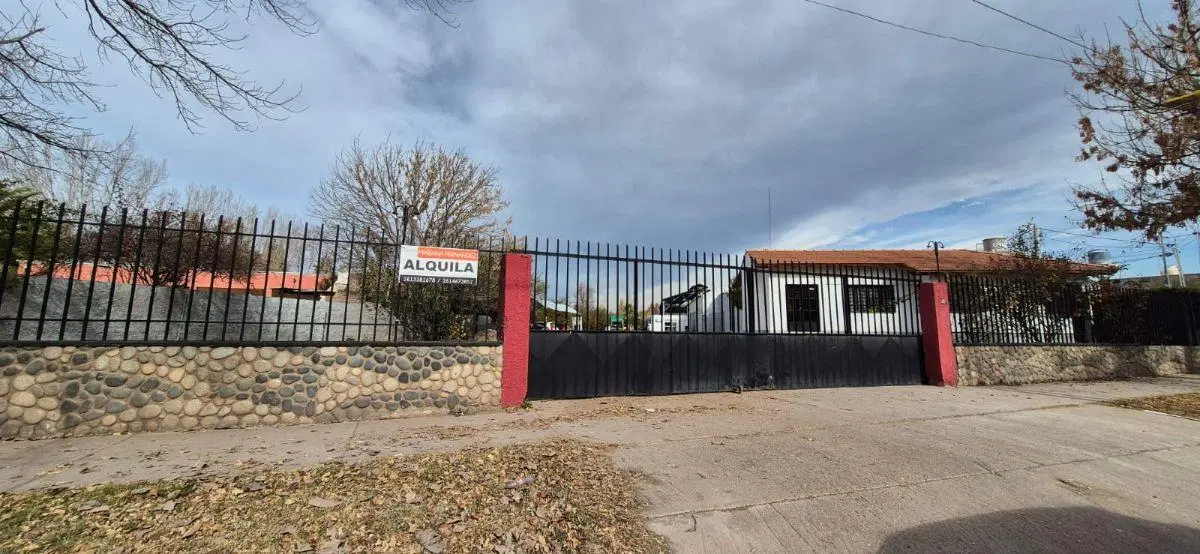 ALQUILO GALPONES EN VISTALBA 8