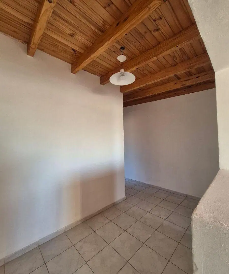 ALQUILO CASA EN LOTEO MURGIA, 3 DORM, 2 BAÑOS, COCHERA $980.000 4