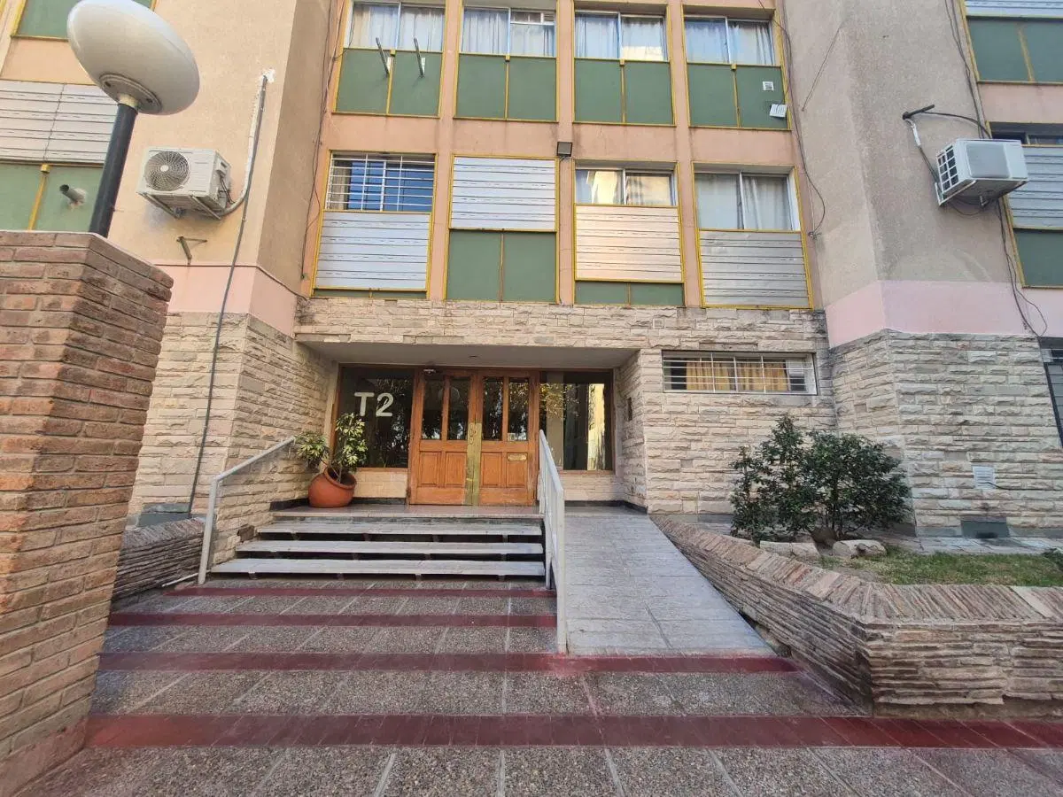 ALQUILO DEPARTAMENTO EN B° UNIMEV, 3° PISO, Torre B2, Villa Nueva $600.000 1