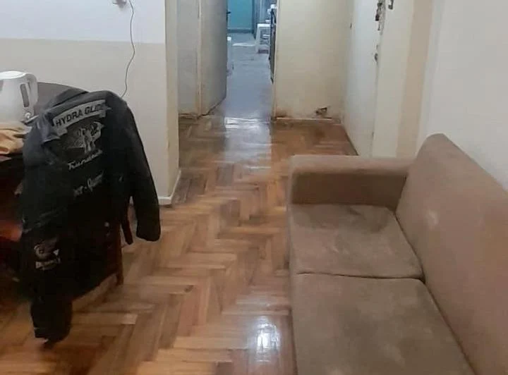 Alquiler. Departamento dos ambientes con patio en buena ubicación de Quilmes  2