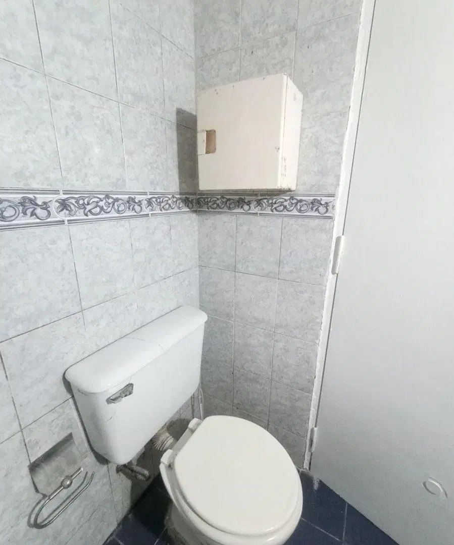 Alquiler. Casa de 3 Ambientes en Excelente Ubicación de Banfield. 3
