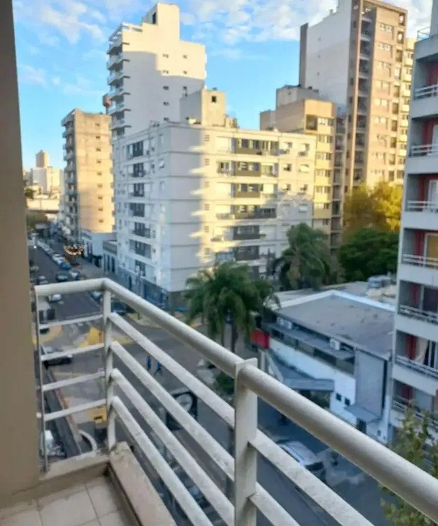 Alquiler de Departamento de 2 ambientes en excelente ubicación de Lomas de Zamora. 4