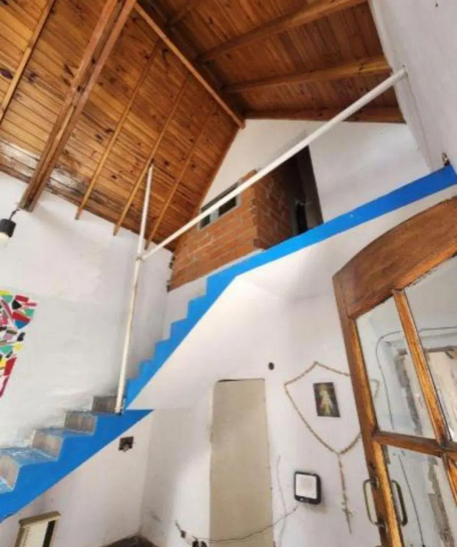 Chalet en venta desarrollado en dos plantas | Se acepta lote en Miramar en parte de pago | Leer info 1