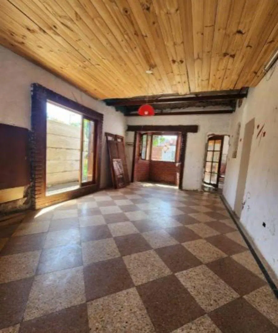 Chalet en venta desarrollado en dos plantas | Se acepta lote en Miramar en parte de pago | Leer info 5