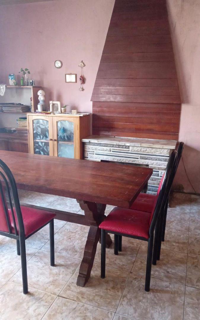 Foto de Casa en alquiler con cochera y terreno libre, imagen 5