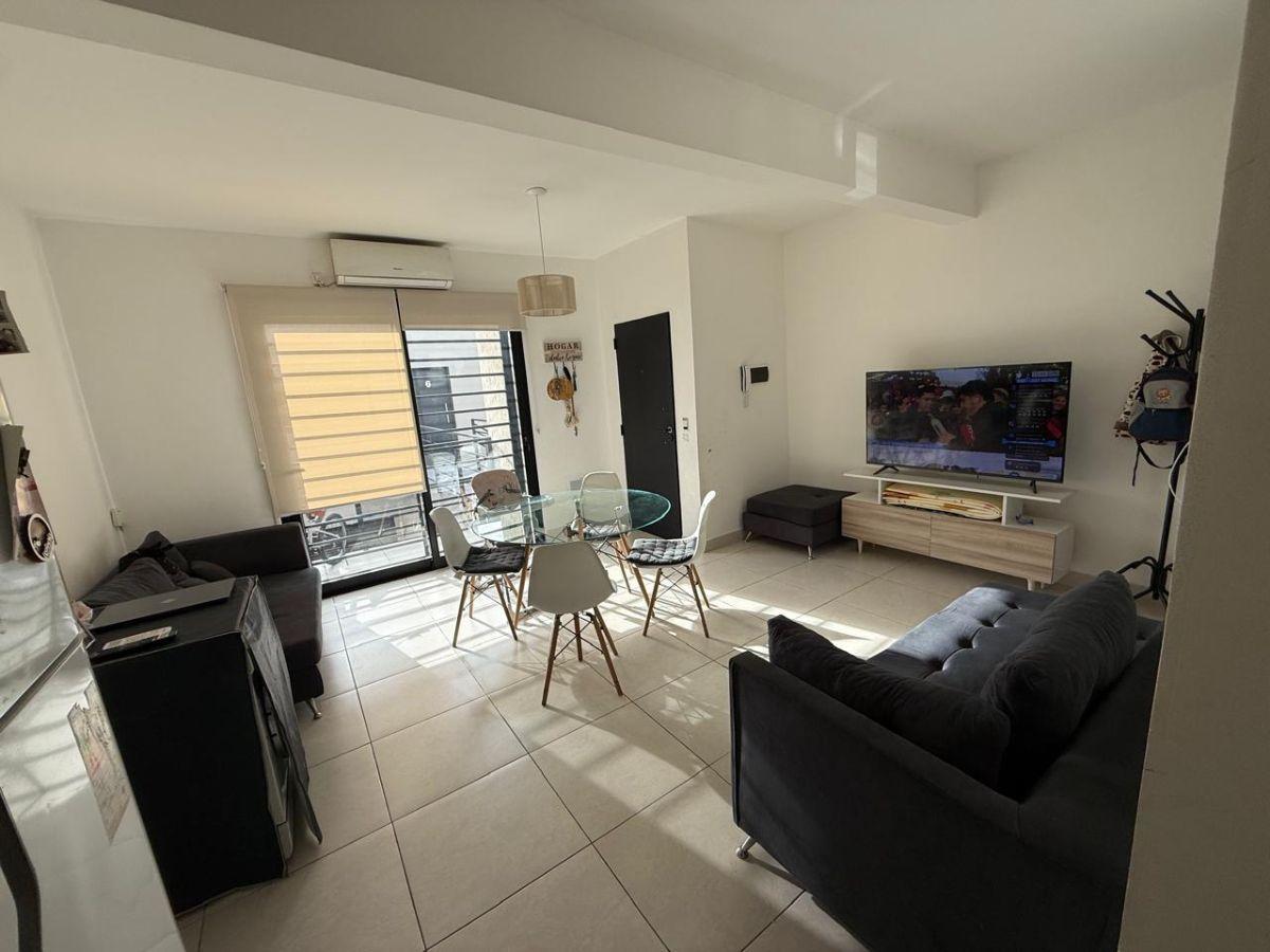 Departamento en alquiler | Dos ambientes amplios con cochera