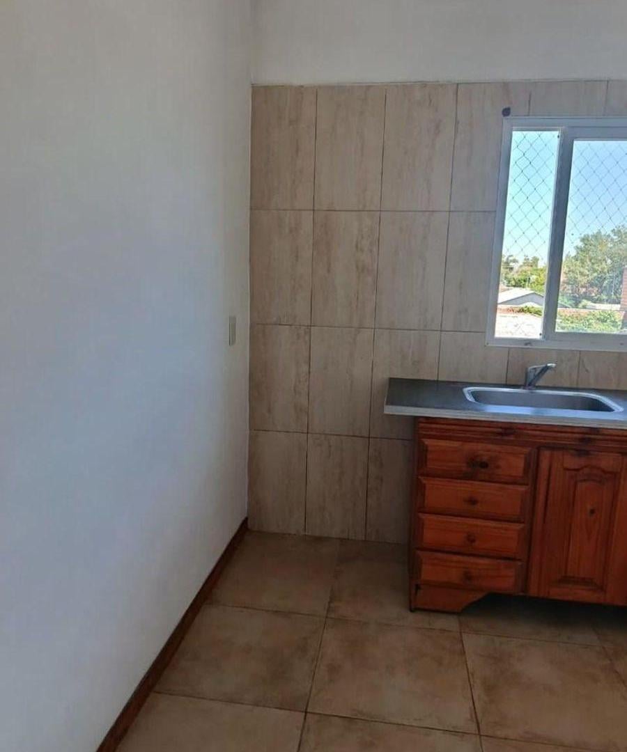 Foto de Alquiler de Departamento tipo duplex | A 2 cuadras de Mitre, Berazategui, imagen 1