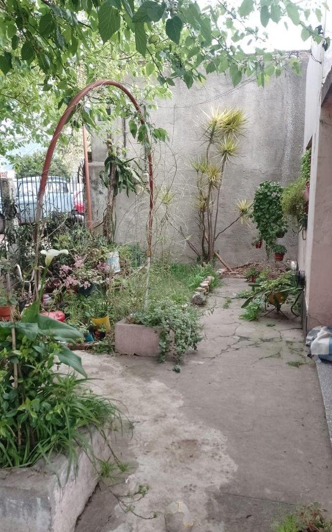Foto de TERRENO DE 240 M² CON PROPIEDAD A RECICLAR, imagen 3