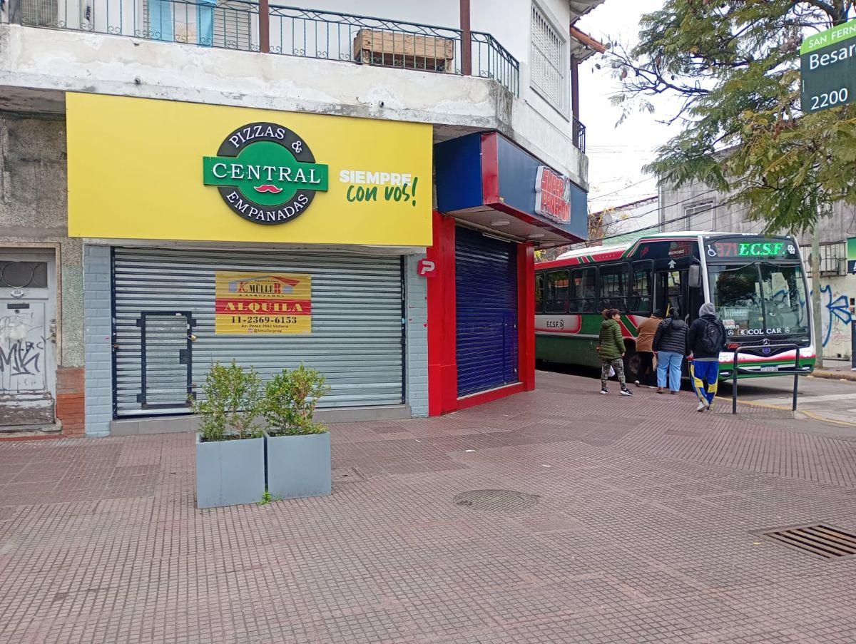 Foto de EXCELENTE LOCAL COMERCIAL AV.AVELLANEDA 1690, imagen 4
