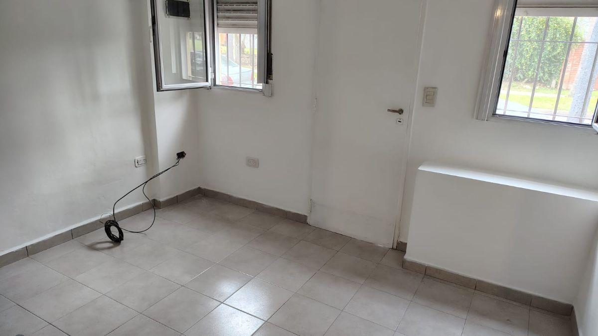 Foto de ALQUILER MONOAMBIENTE BCO ENCALADA, BARRIO FATE, imagen 1