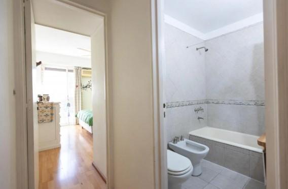 Departamento 3 Amb. C/cochera y Balcón 4