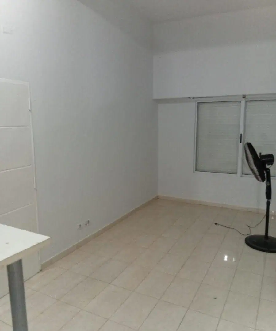 Luminoso monoambiente 32m2 2