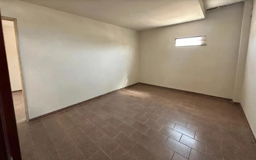 Foto de Excelente Galpon 480m2 altura max 9m, imagen 2