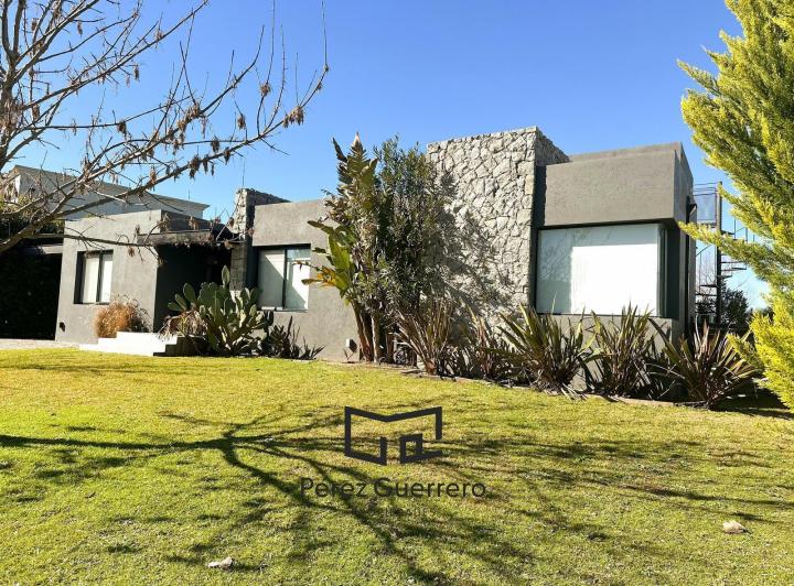 Casa en alquiler en el Canton vista a Laguna y Golf amueblada 5